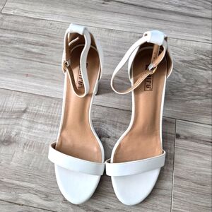 NWOT White Ankle Strap Heels